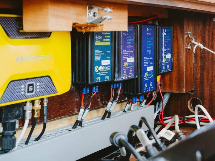 Vente matériel électrique marine La Trinité-sur-Mer